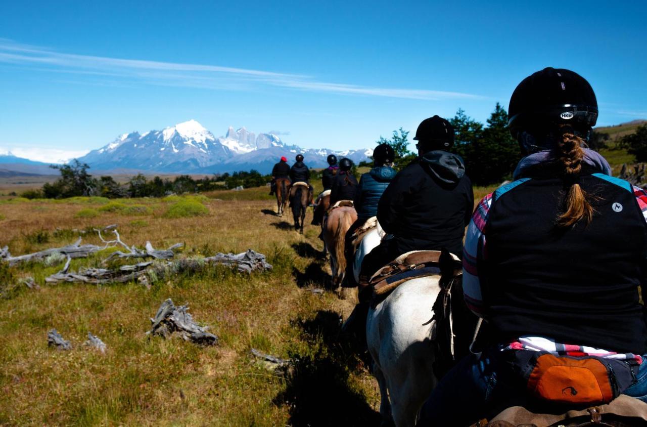 Estancia Cerro Guido Torres del Paine National Park Eksteriør bilde